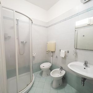 Camera standard con letto king size